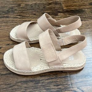 Eileen Fisher espadrille sandals - size 6.5